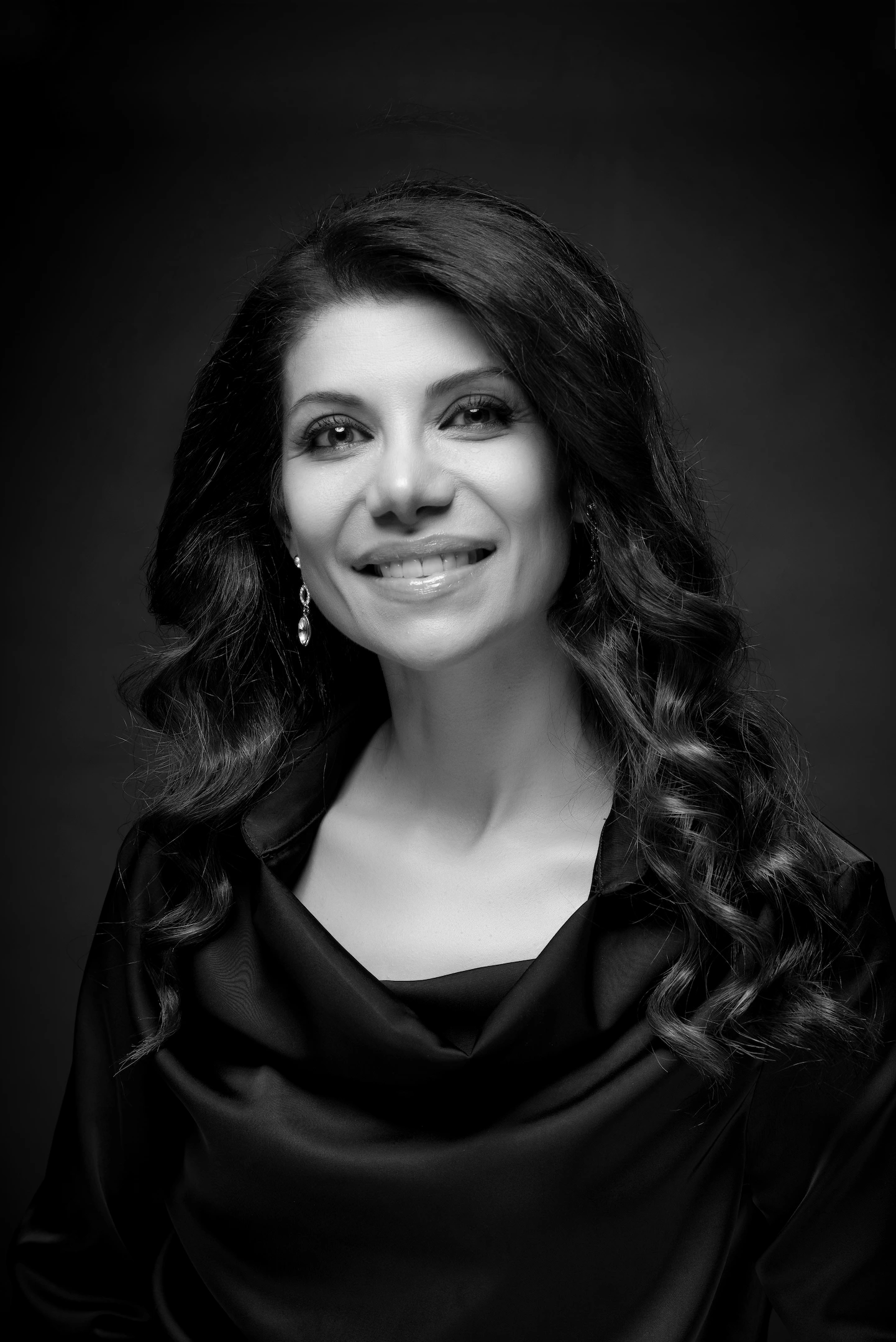 Black and white pic sanaz